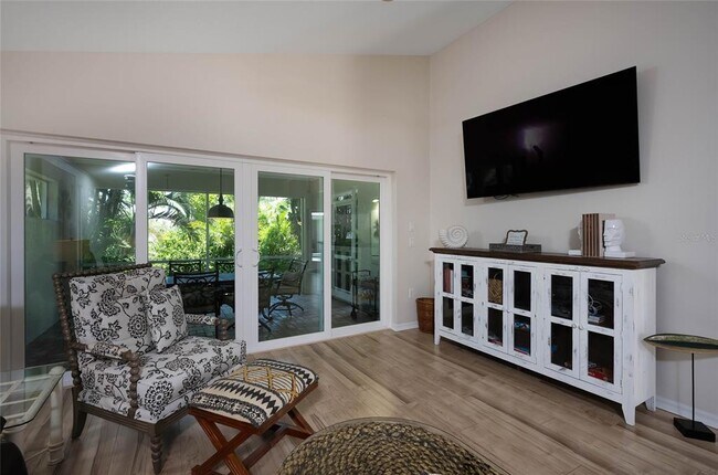 Building Photo - 222 Westwind Dr