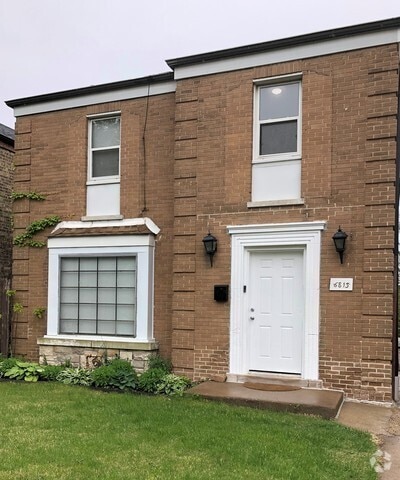 Building Photo - 6813 N Ridge Blvd