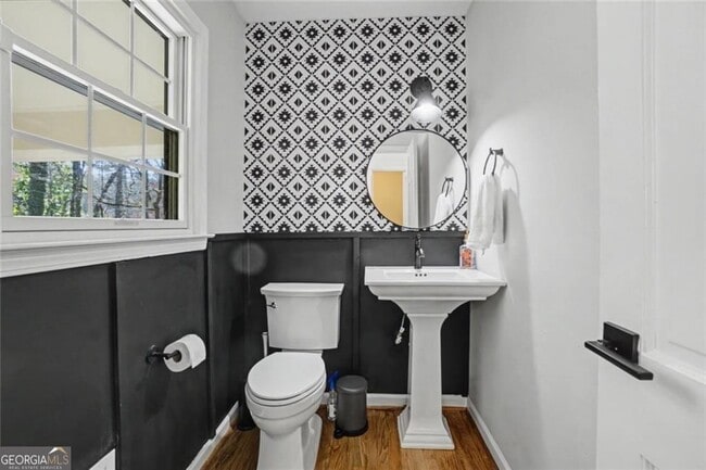 Building Photo - 7330 Hunters Branch Dr NE