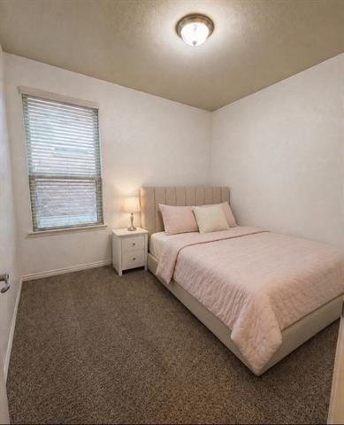 Building Photo - 305 Rustic Oak Ln