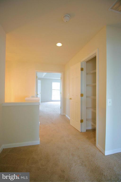 Building Photo - 8250 Red Carnation Ct