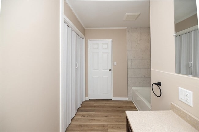 Building Photo - 26 Steven Rd