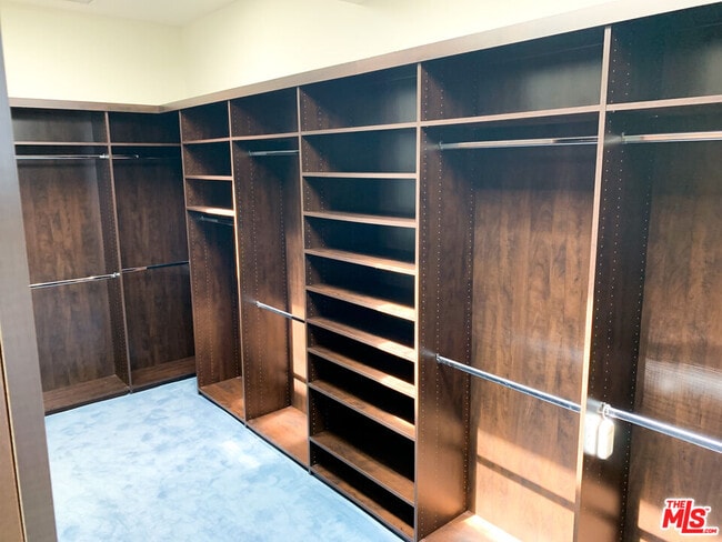 Building Photo - 11367 Elderwood St