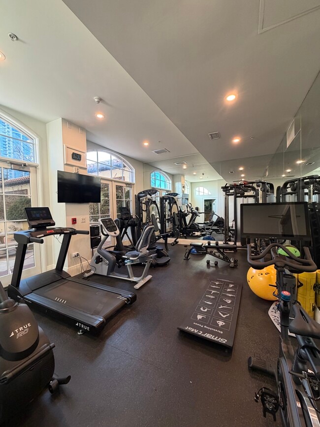 Building Photo - 25 N Downing St