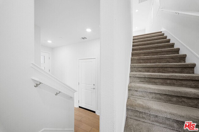 Building Photo - 2413 Little Rock Lane