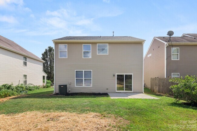 Building Photo - 3808 Herkimer Dr