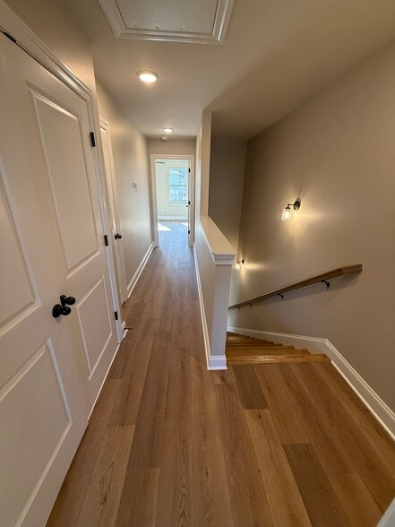 Building Photo - 713 Ewing Blvd