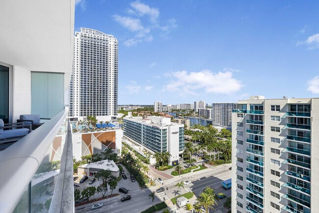 Building Photo - 4111 S Ocean Dr