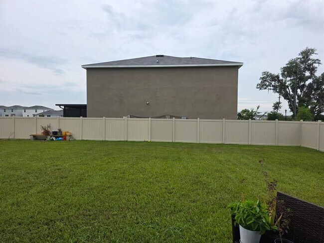 Building Photo - 35518 Lockman Wy