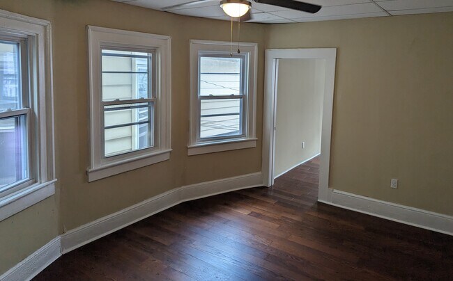 Building Photo - 52 Terrace St