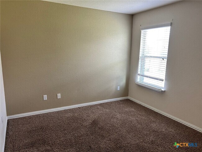 Building Photo - 6110 Taffinder Ln