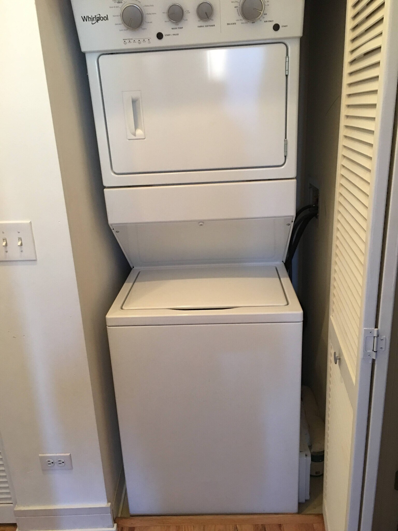 Washer and dryer in unit - 950 W Monroe St