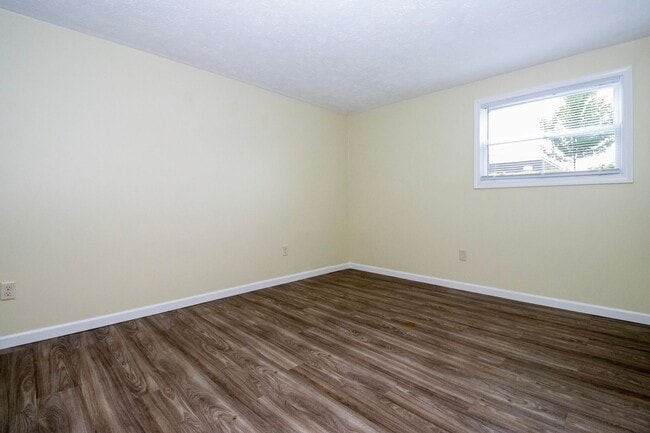 Building Photo - Two bedroom apartment