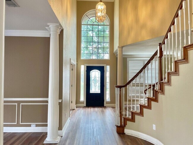 Primary Photo - 8028 Bottlebrush Dr