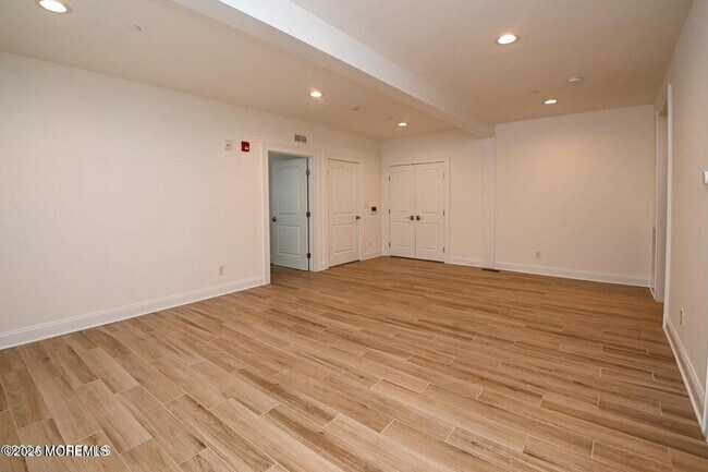 Building Photo - 206 NJ-71