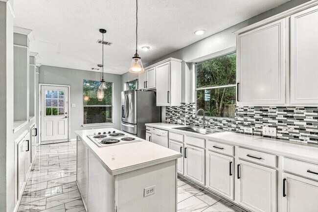 Building Photo - 1307 S Sandpiper Ct