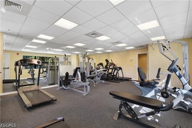 Building Photo - 1113 Winding Pines Circle