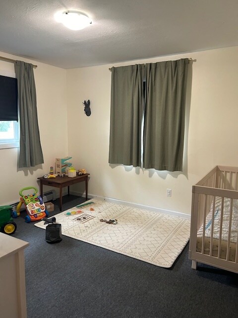 Building Photo - 20 Holbrook Ct