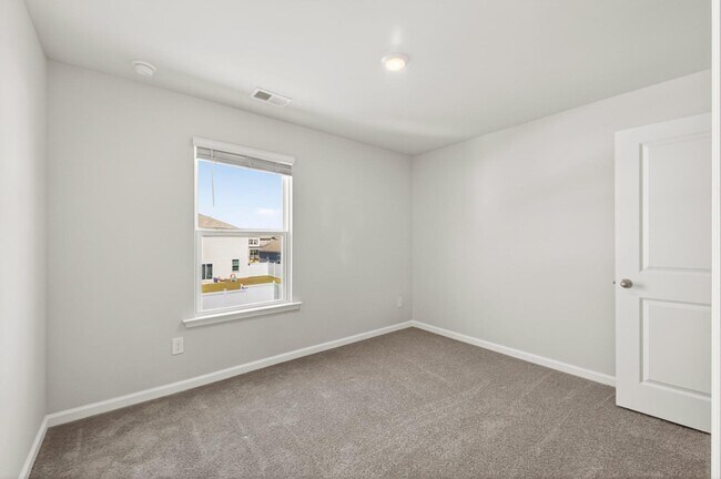 Building Photo - 185 Carolina Grv Blvd