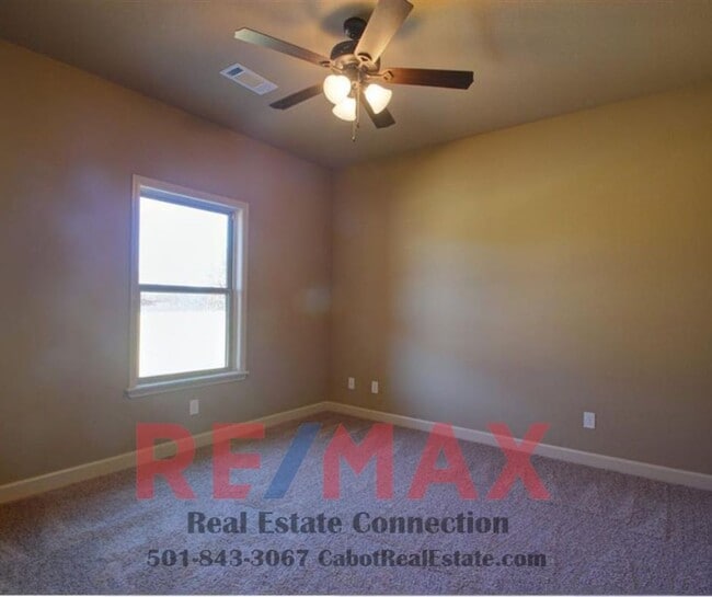 Building Photo - 18 Shadow Creek Dr
