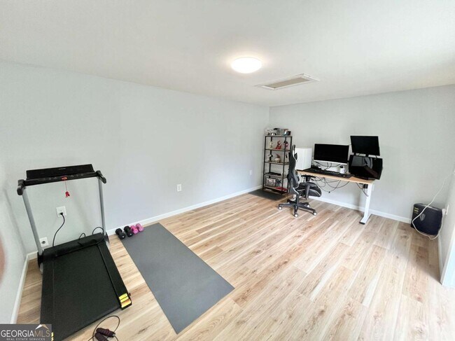 Building Photo - 3154 Barkside Ct