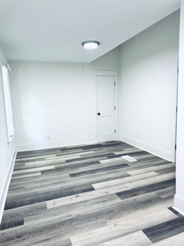 Building Photo - 510 N 2nd Ave