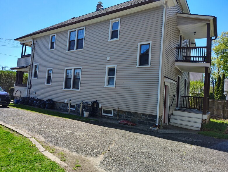 Building Photo - 45 Ardmore St