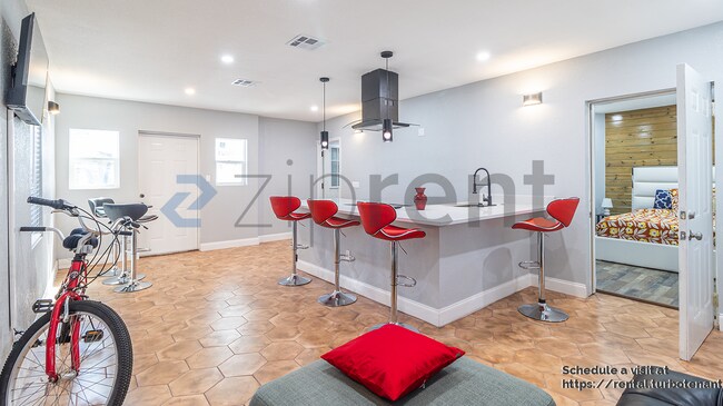 Building Photo - 6508 June Dr