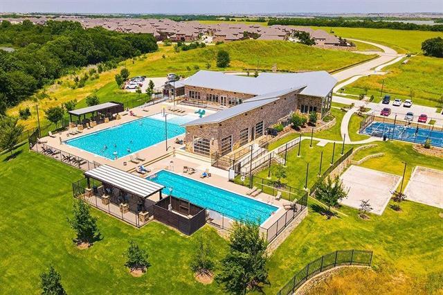 Building Photo - 2152 Miramar Dr