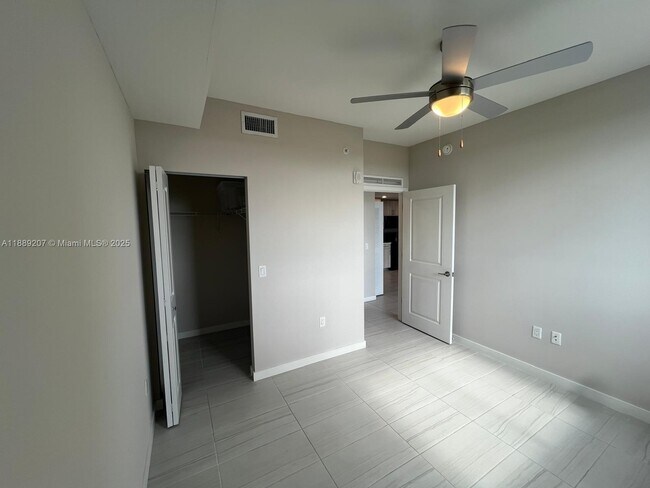 Building Photo - 28250 S Dixie Hwy