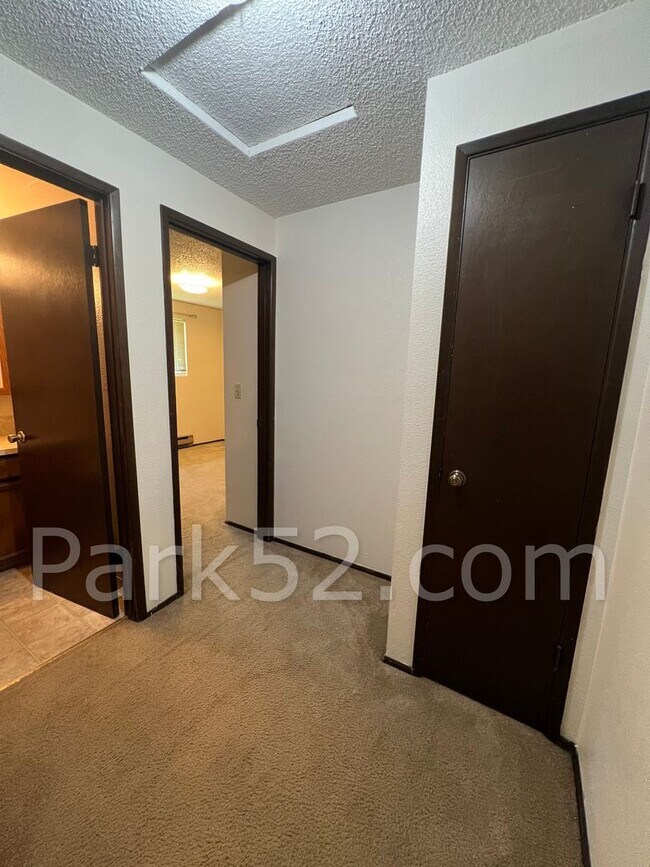 Building Photo - 12613 80th Ave E