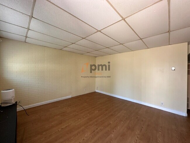 Building Photo - 1500 W Fred St