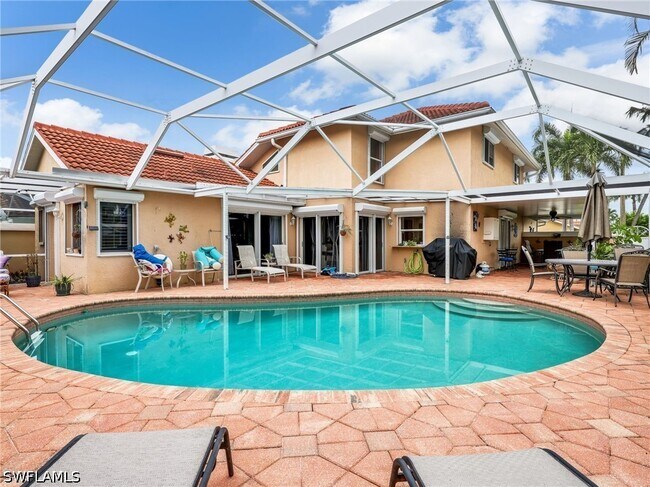 Building Photo - 1256 Naples Lake Dr