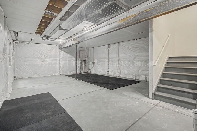 Building Photo - 28466 E 6th Pl