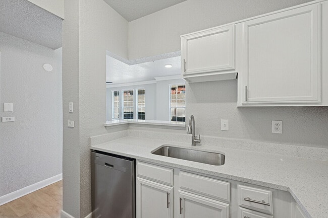 Kitchen - The Henry at Ranchstone