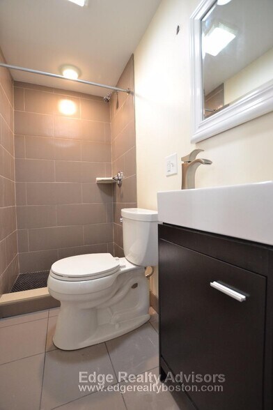 Building Photo - 21-23 Weitz St. Unit 2