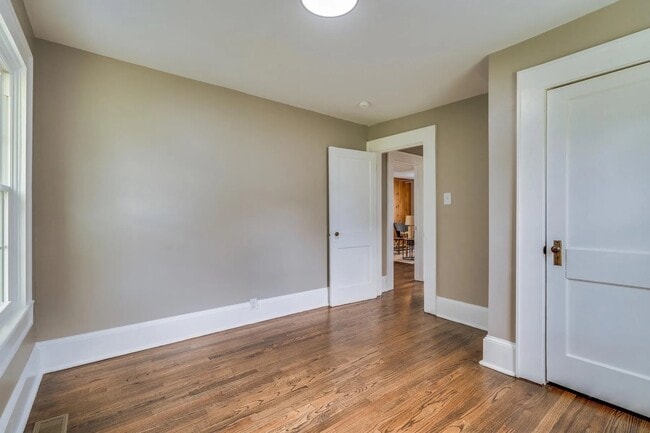 Building Photo - 237 Randolph St