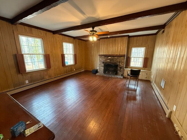 Building Photo - 1121 Forest Hills Rd NW