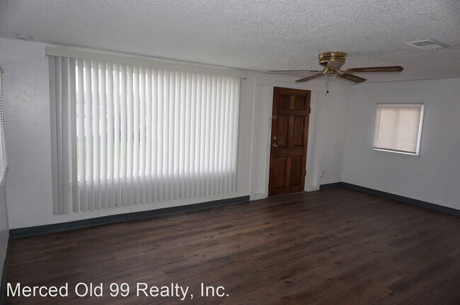 Building Photo - 2 br, 1 bath House - 2985 E Childs