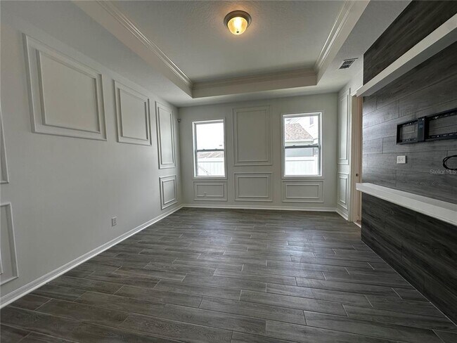 Building Photo - 15512 Sunquat Dr