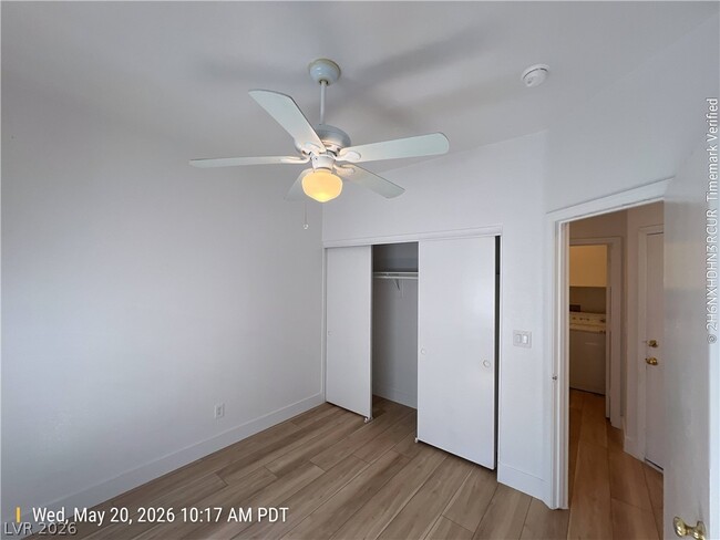 Building Photo - 8027 Sapphire Cove Ave