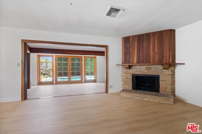 Building Photo - 12848 Tiara St