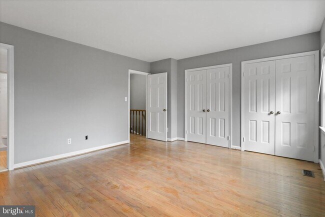 Building Photo - 441 Old Town Ct