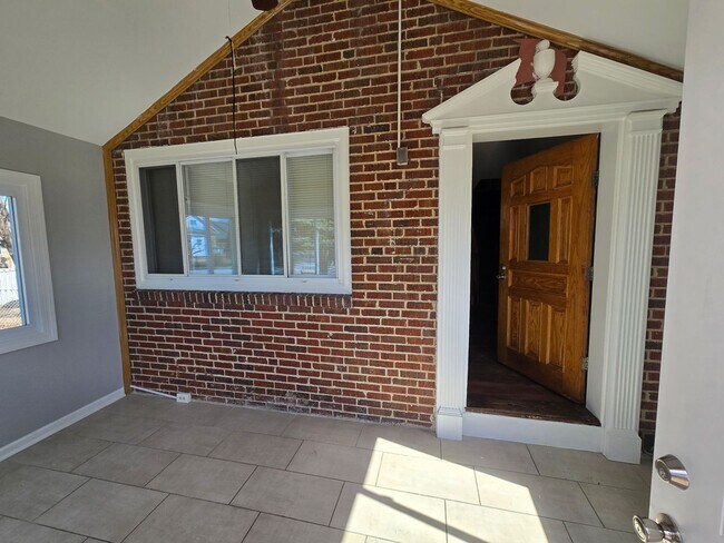 Building Photo - **3 BEDROOM TOWNHOME IN BALTIMORE COUNTY COMING SOON**