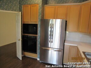 Building Photo - 9415 Pine Arbor