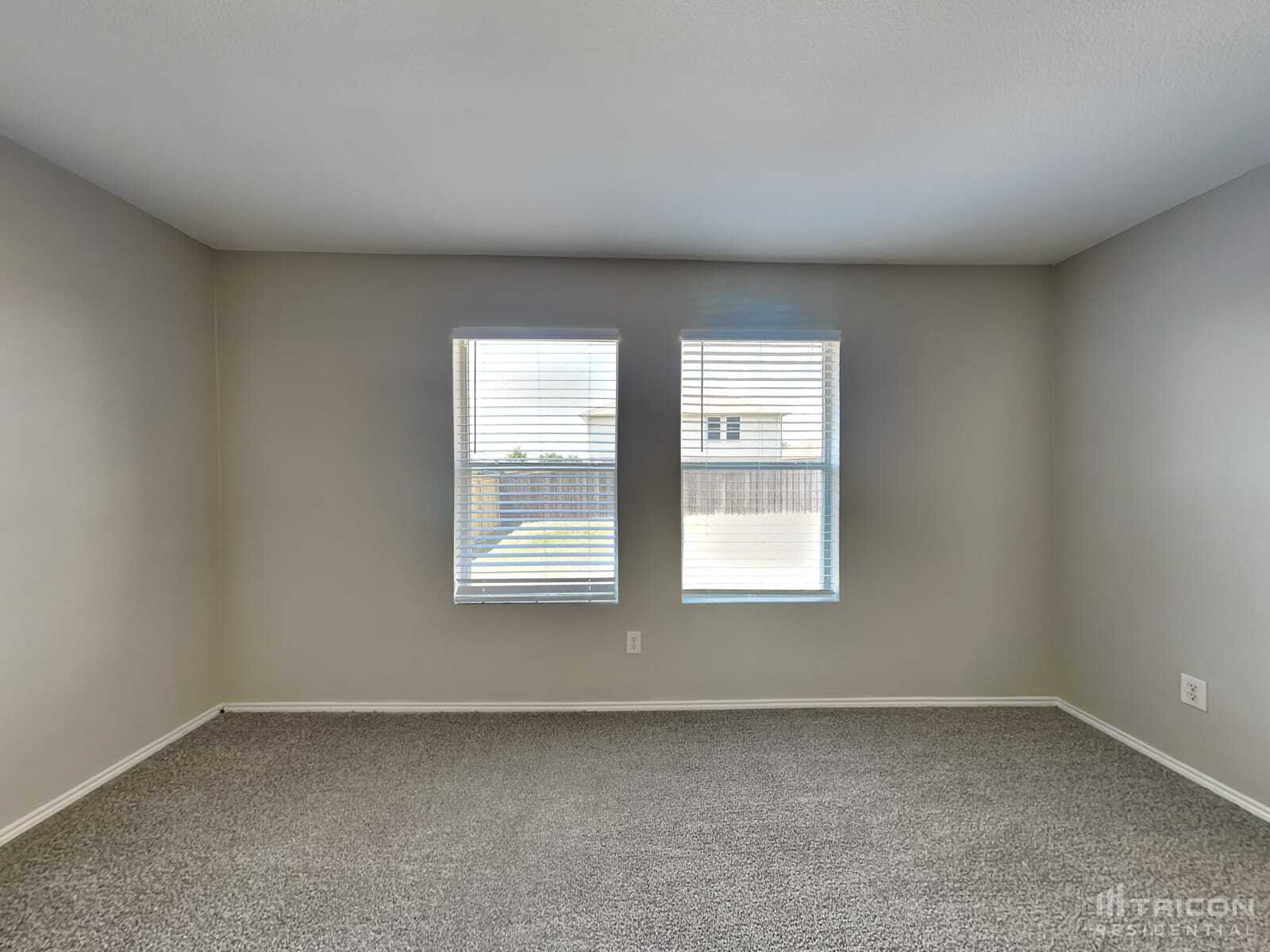 Building Photo - 1301 Water Lily Dr