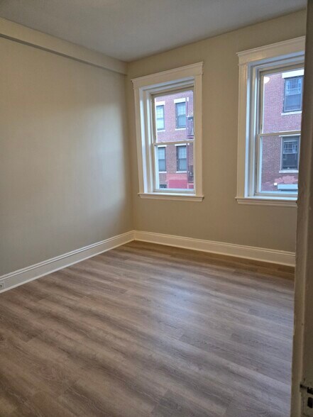 Building Photo - 129 Summer St