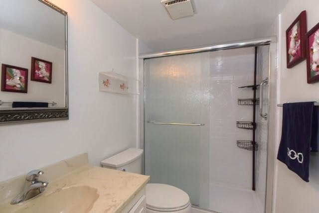 Building Photo - 1018 NE 25th Ave