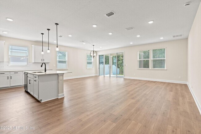 Building Photo - 916 Lightsey Xing Ln
