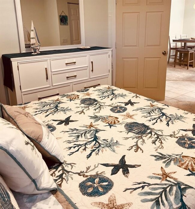 Building Photo - 8369 Wingate Dr